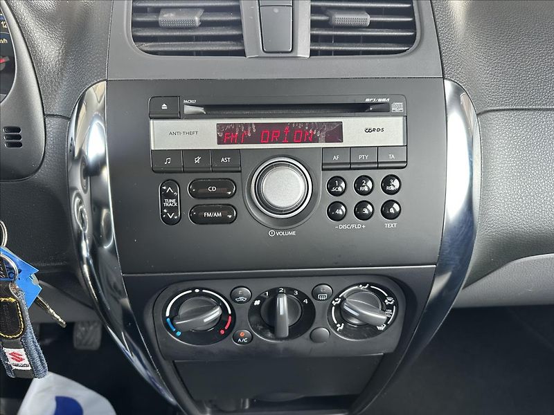 Suzuki SX4 1,6 4x4 1.majitel - fotka 16 z 18