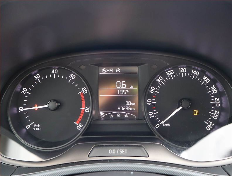 Škoda Fabia (2017) 1.0 TSI, ČR,1.maj, Serv.kniha - fotka 11 z 15