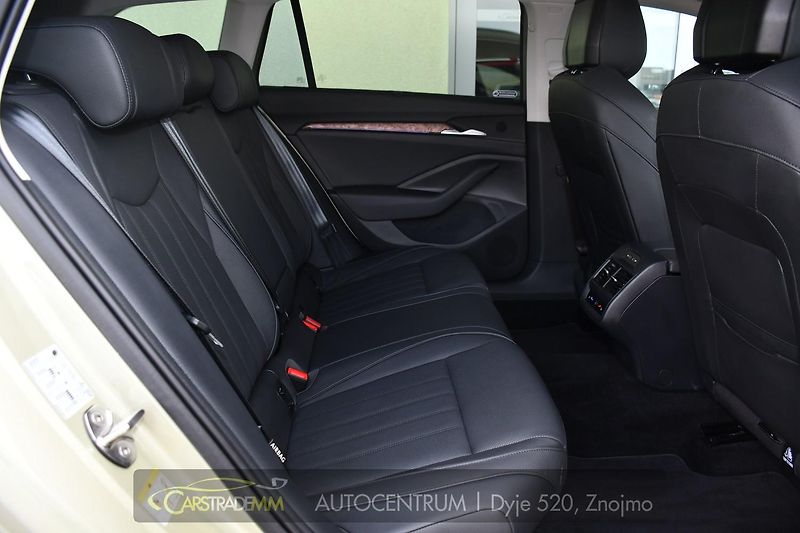 Škoda Superb 2.0TDi 142kW L&K 4x4 - fotka 18 z 61