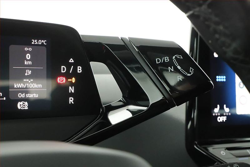Volkswagen ID.3 (2020) Pro Perf. (62 kWh), SoH 86% - fotka 10 z 26