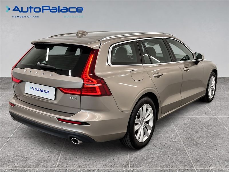 Volvo V60 2,0 145 KW , CORE - fotka 4 z 14