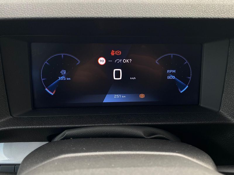 Peugeot Expert (2026) Polocombi L3 2.2 BHDi 150 MAN6 - fotka 16 z 24