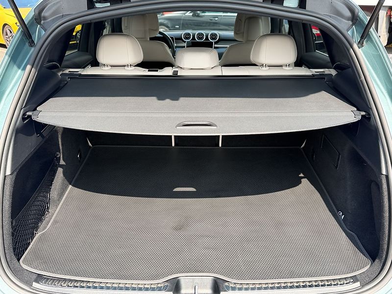 Mercedes-Benz GLC 200 d 4MATIC - fotka 13 z 37