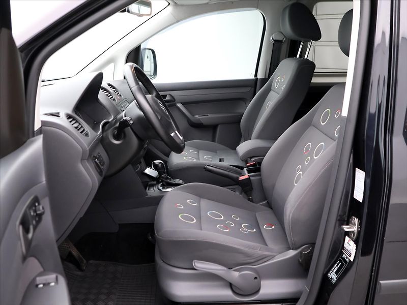 Volkswagen Caddy 1,6 TDI 75kW DSG Tažné Serv.Kn - fotka 11 z 34