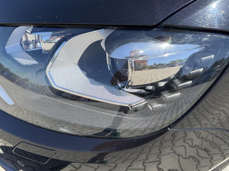 Volkswagen Sharan (2015) 2.0TDI 103kW DSG 7M EL. DVĚŘE - fotka 16 z 41