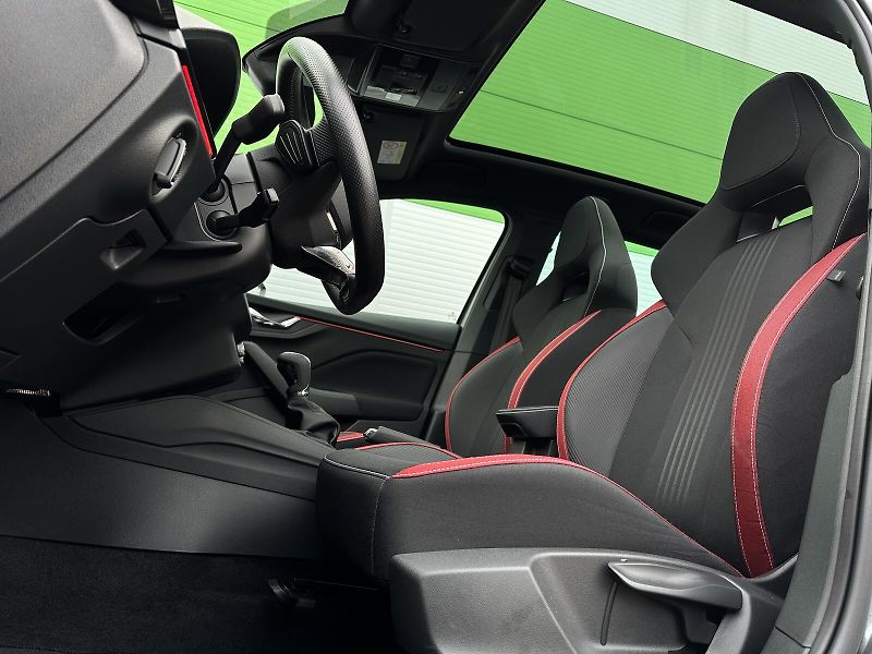 Škoda Kamiq 1.5TSi DSG Monte Carlo V.Cockp - fotka 13 z 48