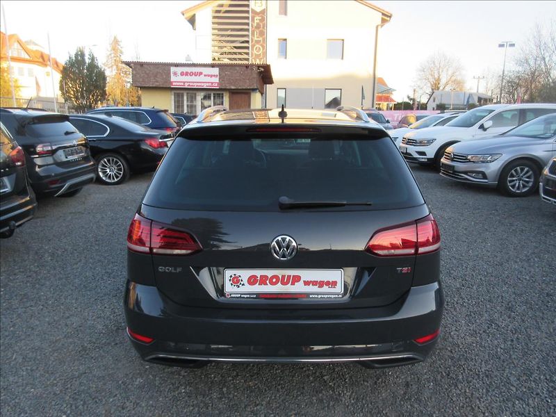 Volkswagen Golf 1,5 TSI 110kW DSG Edice Sound - fotka 5 z 16