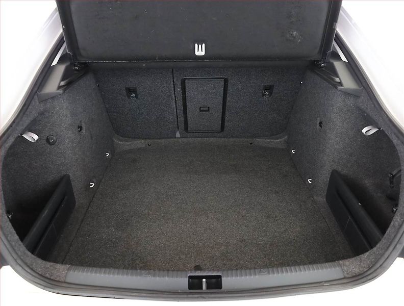 Škoda Octavia (2013) 1.6 TDI, Tempomat - fotka 14 z 14