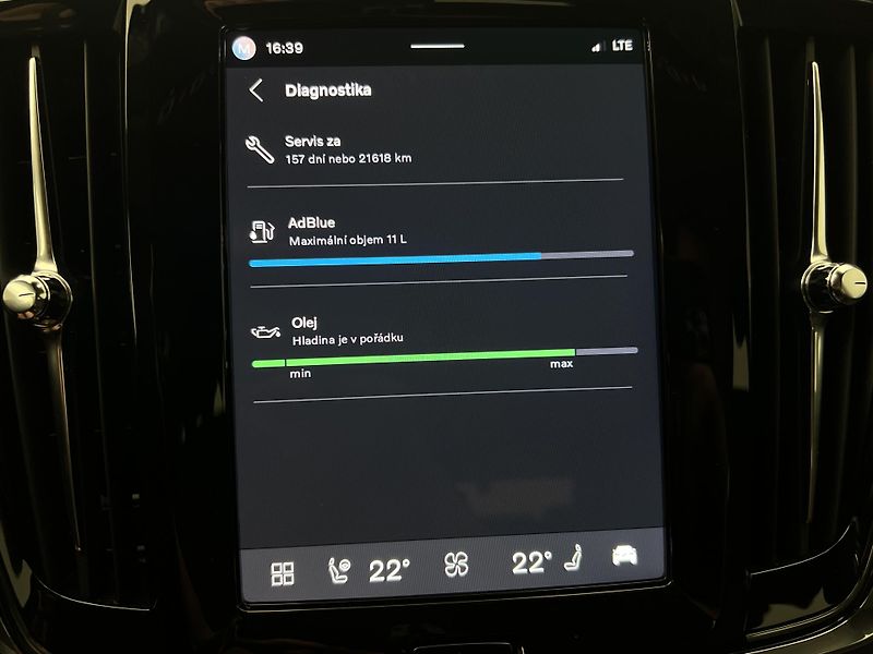 Volvo V90 CC B4 AWD BRIGHT PLUS AUT CZ - fotka 41 z 45