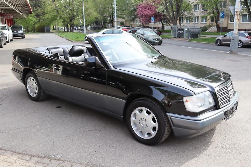 Mercedes-Benz 124 E320 CABRIO 162kW - fotka 50 z 50
