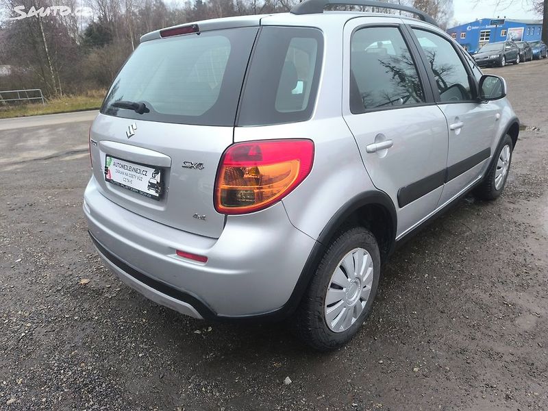 Suzuki SX4 4X4,KRÁSNÝ,95KM,1MAJ74L,VÝBAVA - fotka 4 z 22