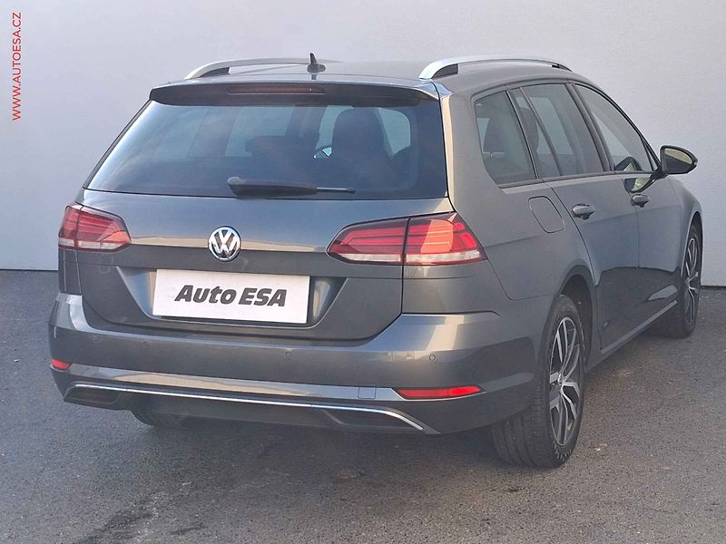 Volkswagen Golf (2019) 2.0 TDi, Join, DSG, LED - fotka 4 z 19