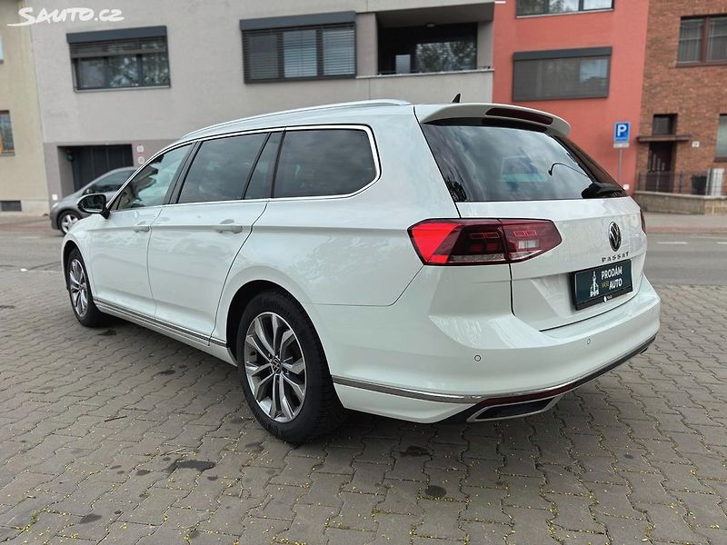Volkswagen Passat 1.5TSi 110kW DSG ČR - fotka 4 z 28