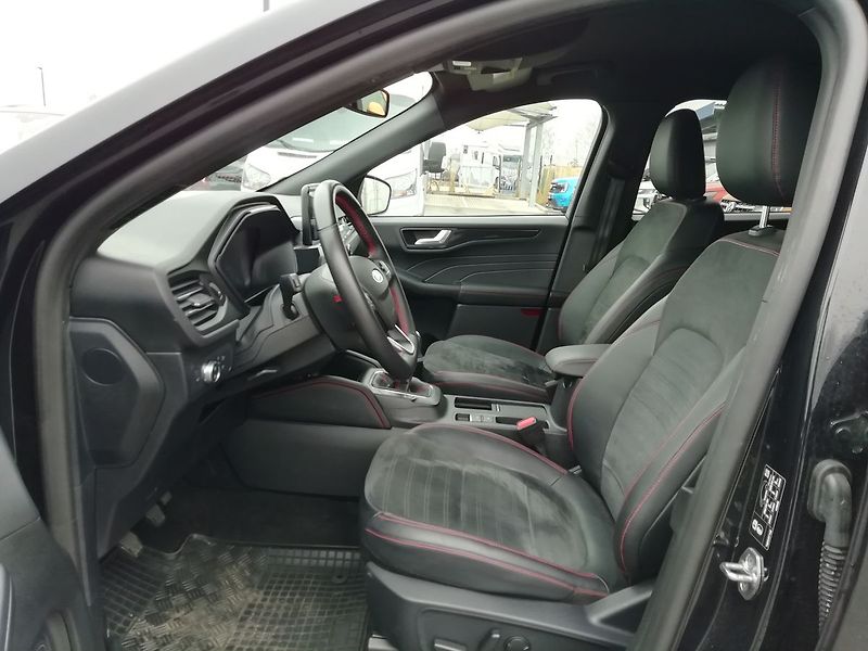 Ford Kuga 1,5 EcoBoost ST-Line 110 kW - fotka 6 z 19