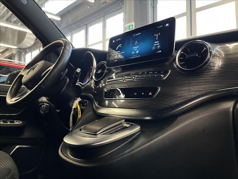 Mercedes-Benz Třídy V 300 d Long - fotka 16 z 25