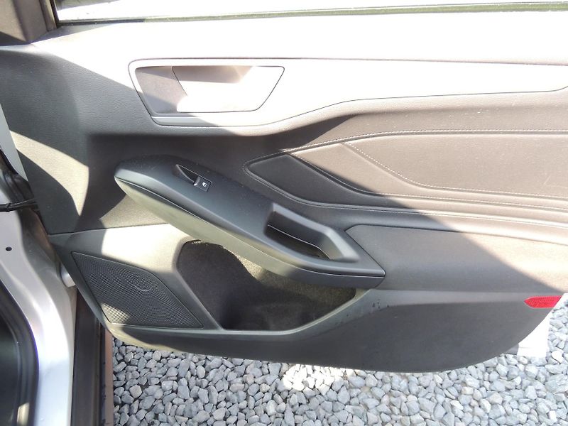 Ford Focus (2019) 1.0i,92kw,Trend,ČR,1maj. - fotka 33 z 50