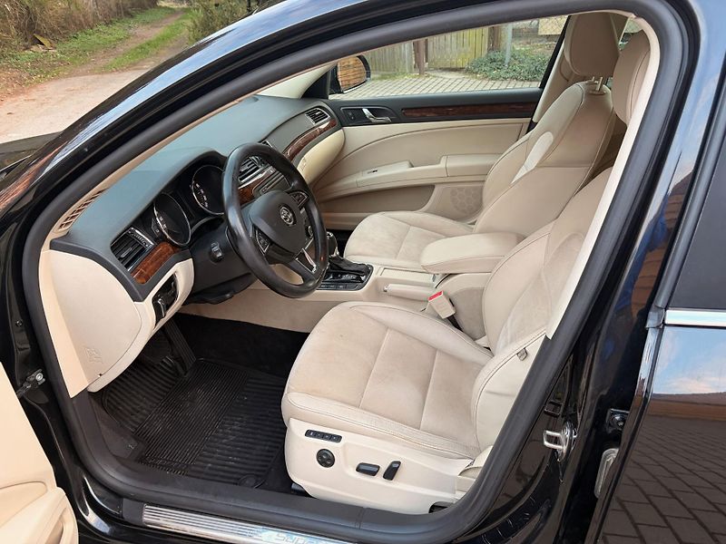 Škoda Superb 2.0 /125kW - fotka 5 z 13