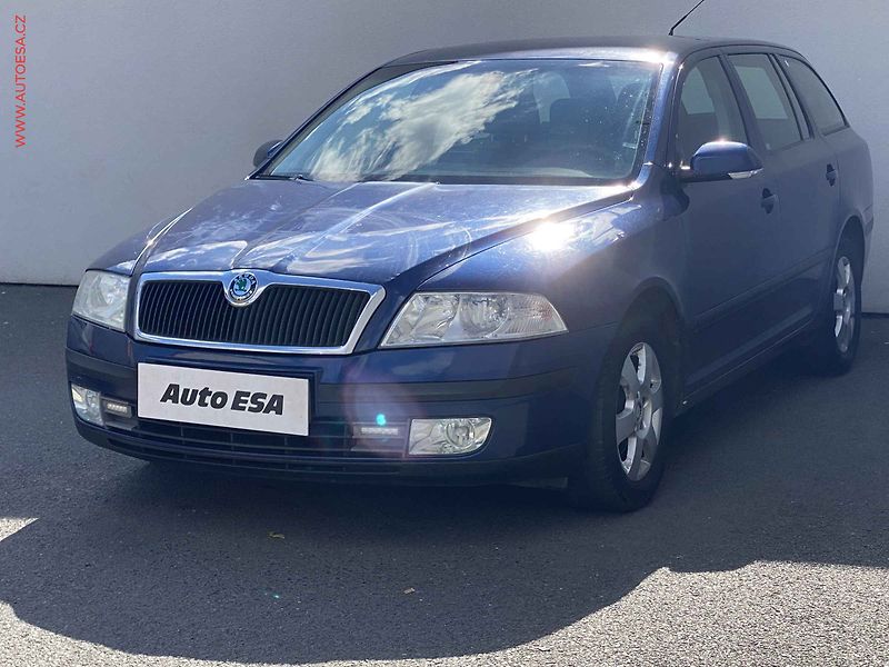 Škoda Octavia (2007) 1.9TDi, AC, výhřev sed - fotka 3 z 17