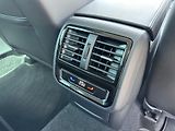 Volkswagen Passat Variant 2.0 TDI DSG R-Line 4Motion - náhled 25