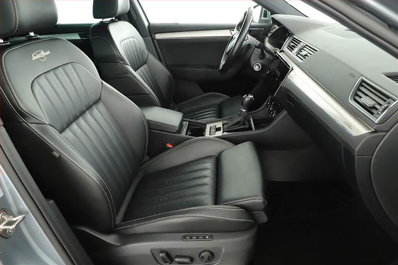 Škoda Superb (2021) Laurin&Klement 2.0 TDI - fotka 7 z 20
