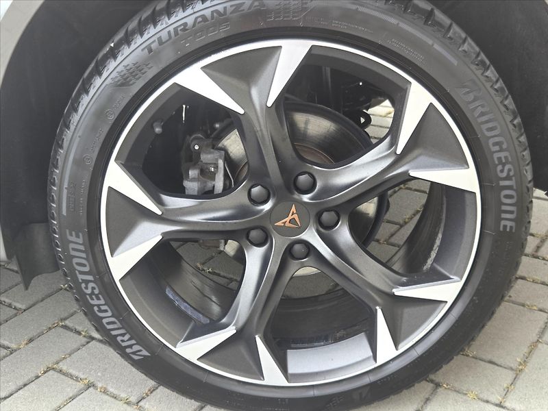 Cupra Formentor 2,0 TSi DSG 4x4 Tažné z. Záruk - fotka 22 z 23