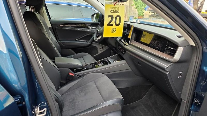 Volkswagen Tayron (2025) 2.0 TSI 150kW 4x4 DSG Eleg TZ  - fotka 17 z 48