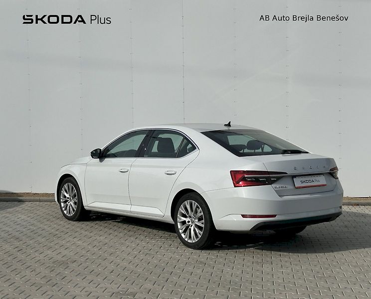 Škoda Superb (2022) STY TD 147/2.0 A7F - fotka 8 z 31