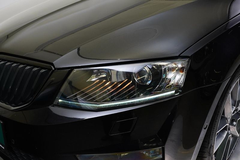 Škoda Octavia - fotka 9 z 27