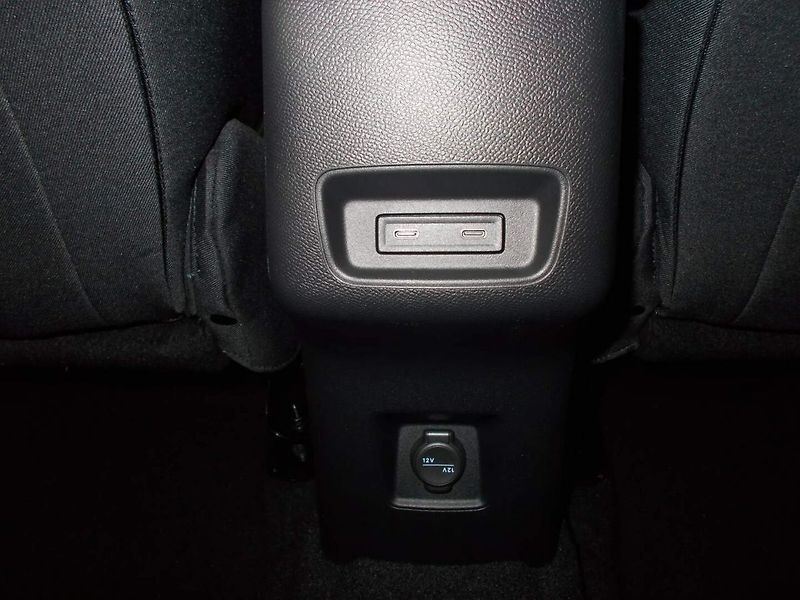 Opel Frontera (2026) GS Hybrid 1.2 TURBO (107kW/145 - fotka 23 z 31