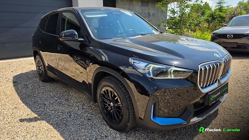 BMW iX1 (2023) xDrive30 | SOH BMS 99 % - fotka 1 z 9
