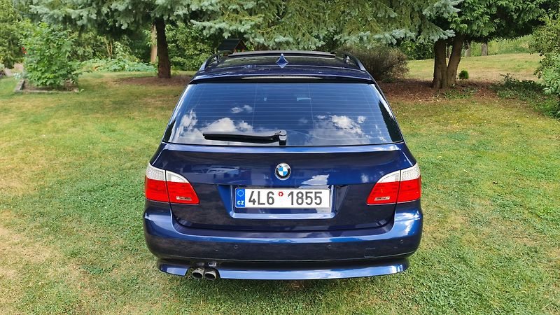 BMW Řada 5 (2009) 525XD,E61,FACELIFT,145kW,MANUÁ - fotka 8 z 32