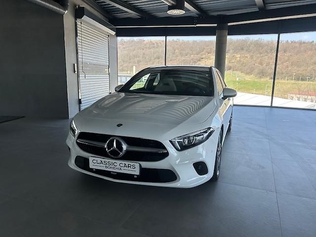 Mercedes-Benz Třídy A (2022) A200 4Matic Urban Progressive  - fotka 2 z 32