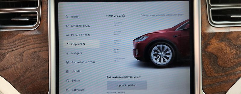 Tesla Model X (2018) 5 MÍST-AWD-KOLA-20-SOH-87,3 - fotka 33 z 58