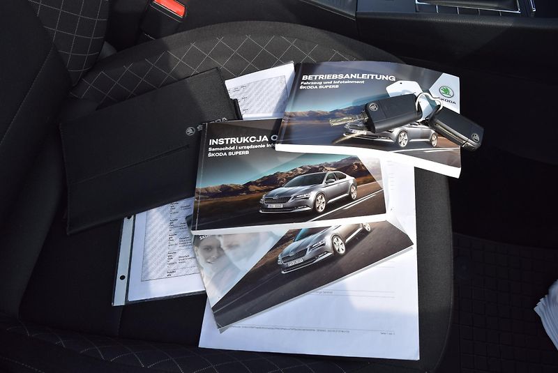 Škoda Superb (2017) 1.4TSI 110kw AMBITION APP OPS - fotka 50 z 50