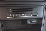 Volkswagen Tiguan 1,4 TSI 92KW R-LINE TOP STAV! - náhled 43