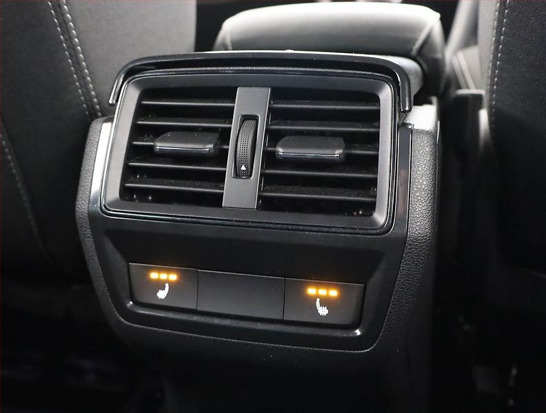 Škoda Karoq (2024) Sportline 1.5 TSI, Sportline - fotka 24 z 27