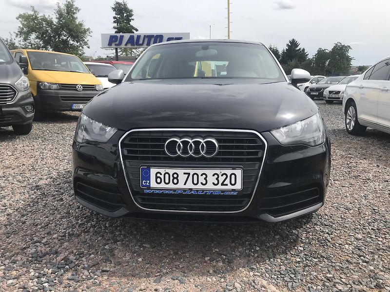 Audi A1  1.6 TDI 66,KLIMA,ČR,KM.. - fotka 2 z 17