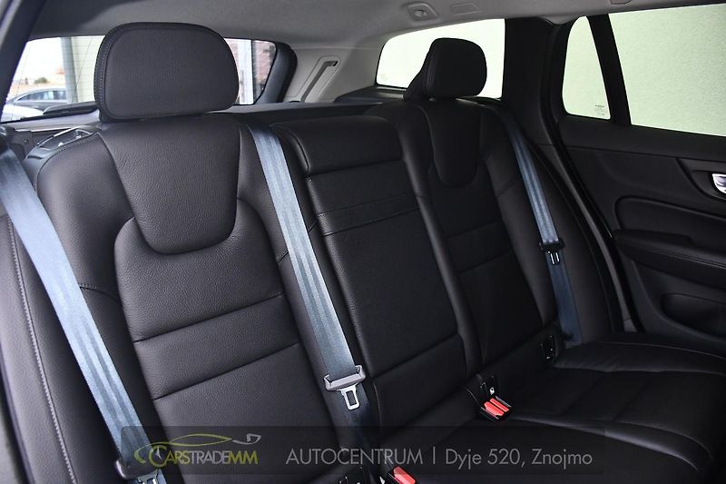 Volvo V60 2,0 T6 186kW PHEV TWIN ENGINE - fotka 19 z 51