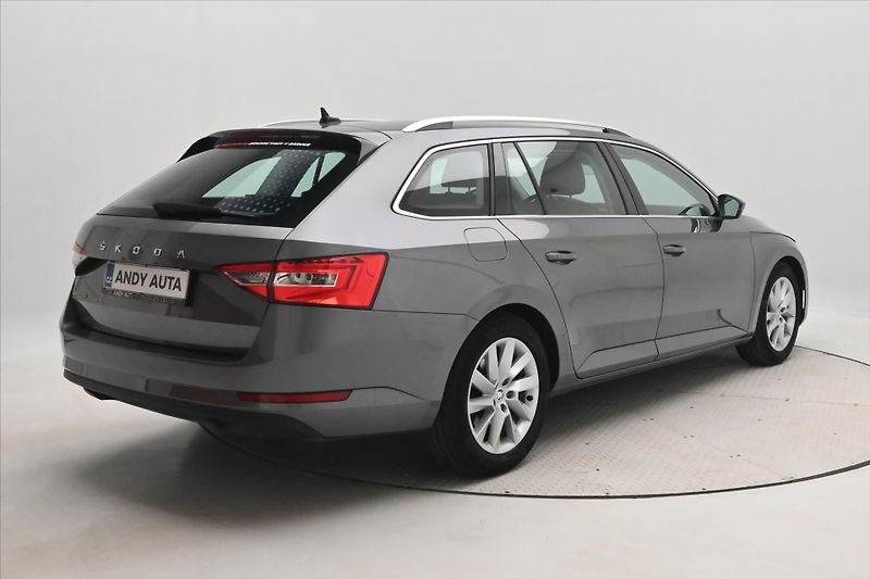 Škoda Superb 2,0 TDI 110 kW DSG Style Záruk - fotka 5 z 30