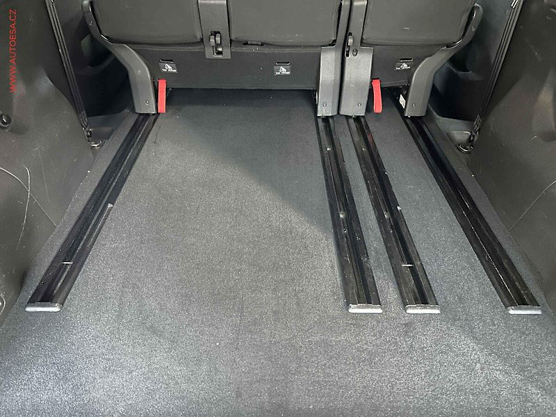 Toyota ProAce Verso (2019) 2.0HDi L2 8míst, ČR, Family - fotka 7 z 15