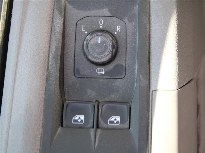 Volkswagen Crafter 2,0 TDi XDR Tažné Zár. 78tkm. - fotka 10 z 20