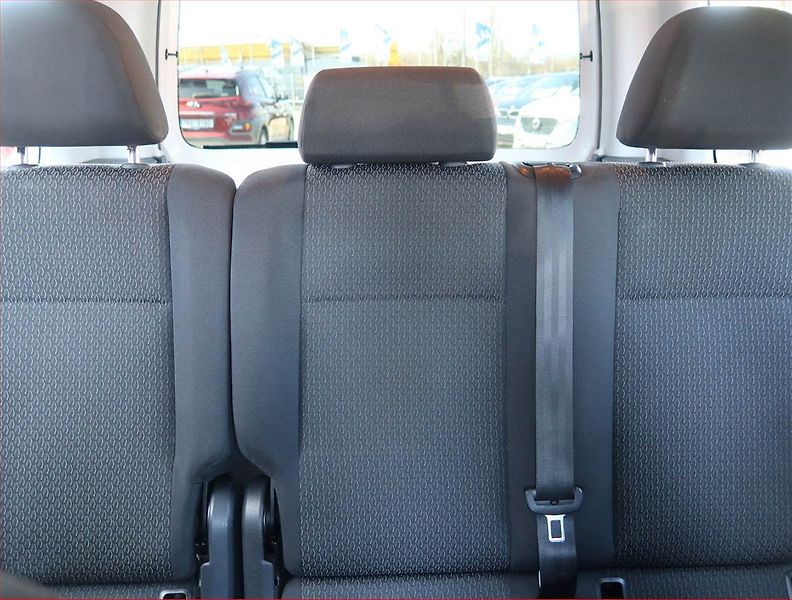 Volkswagen Caddy (2015) 2.0 TDI, 5Míst, 1Maj - fotka 10 z 14