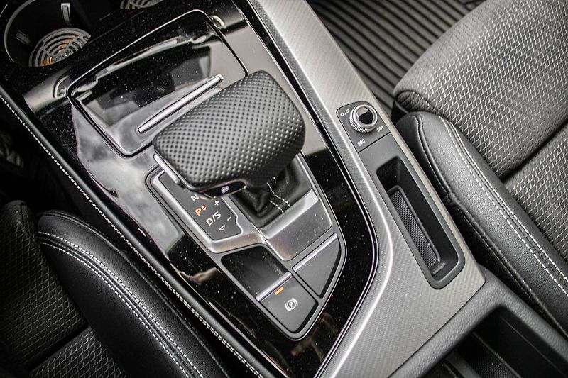 Audi A4 - fotka 28 z 35