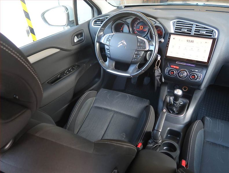 Citroën C4 (2012) 1.6 HDi, Navi, Tempomat - fotka 7 z 16