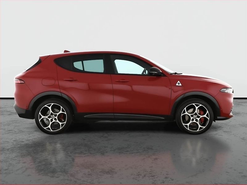 Alfa Romeo Tonale (2023) 1.3T Ibrida PHEV Q4 - fotka 6 z 21