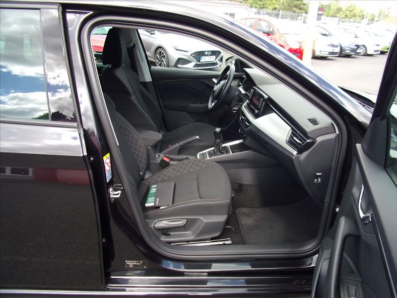 Škoda Scala 1,6 TDI AMB 85kW 1maj. odp.DPH - fotka 9 z 25