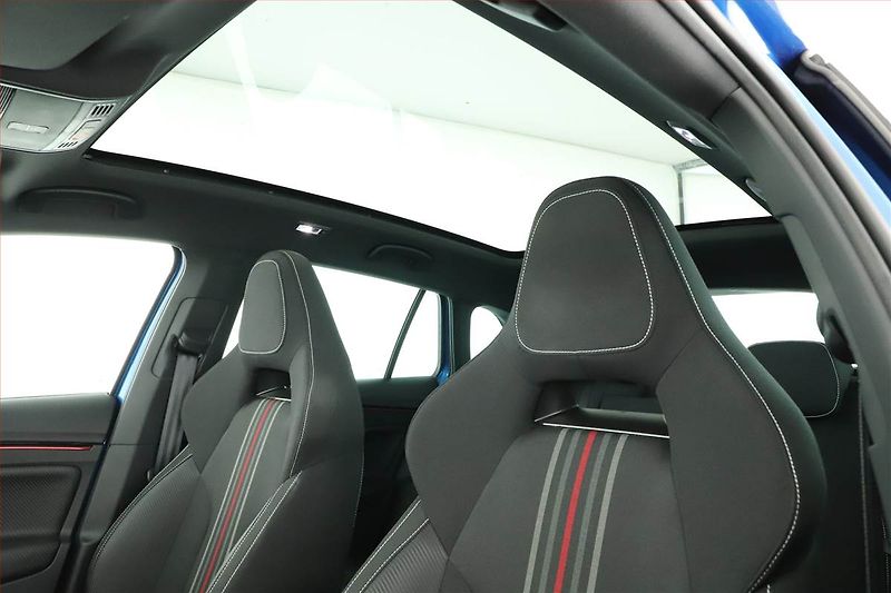 Škoda Scala (2026) 1.0 TSI, MONTE CARLO, AUTOMAT - fotka 10 z 20