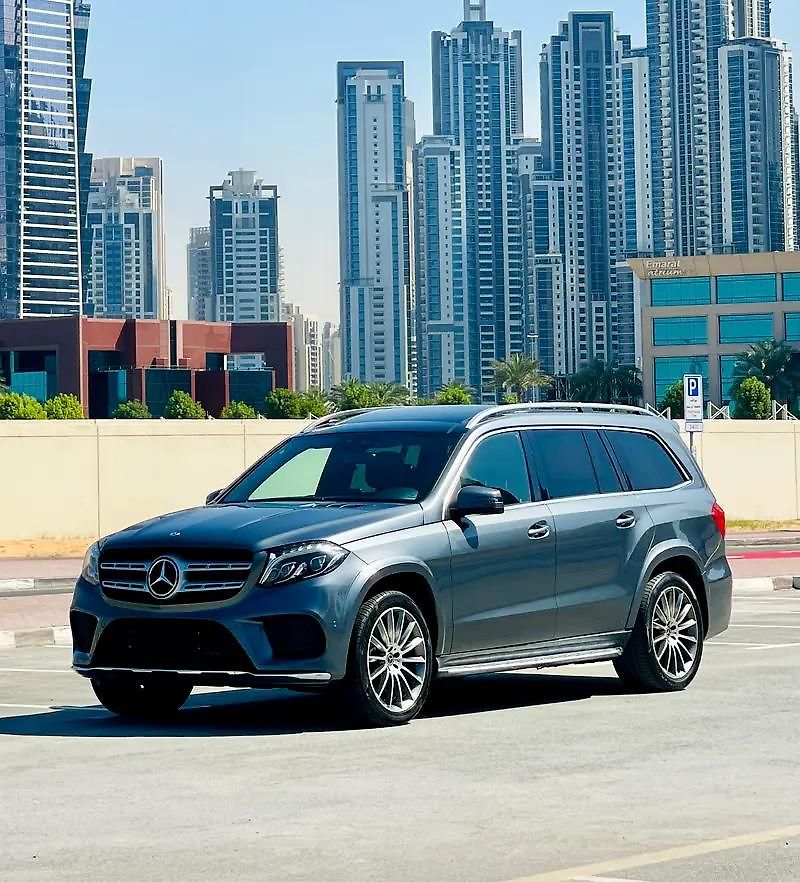 Mercedes-Benz GLS Prostorné SUV s V8