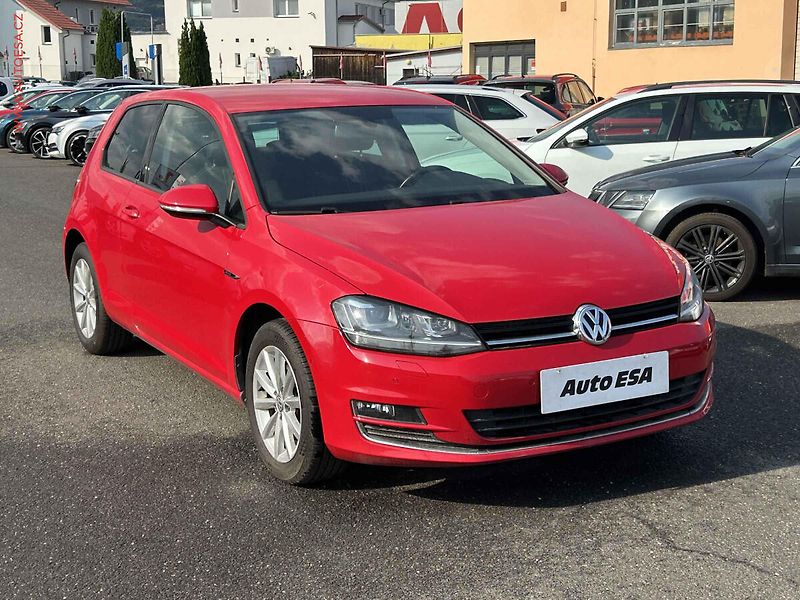 Volkswagen Golf (2015) 1.6 TDi, Lounge, bixen, navi - fotografie inzerátu