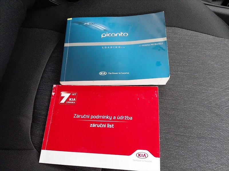 Kia Picanto 1,0   1.0i - fotka 21 z 23